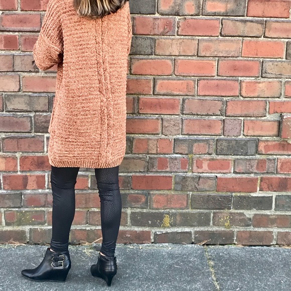 The Lydia Cardigan - Picture 3 of 3